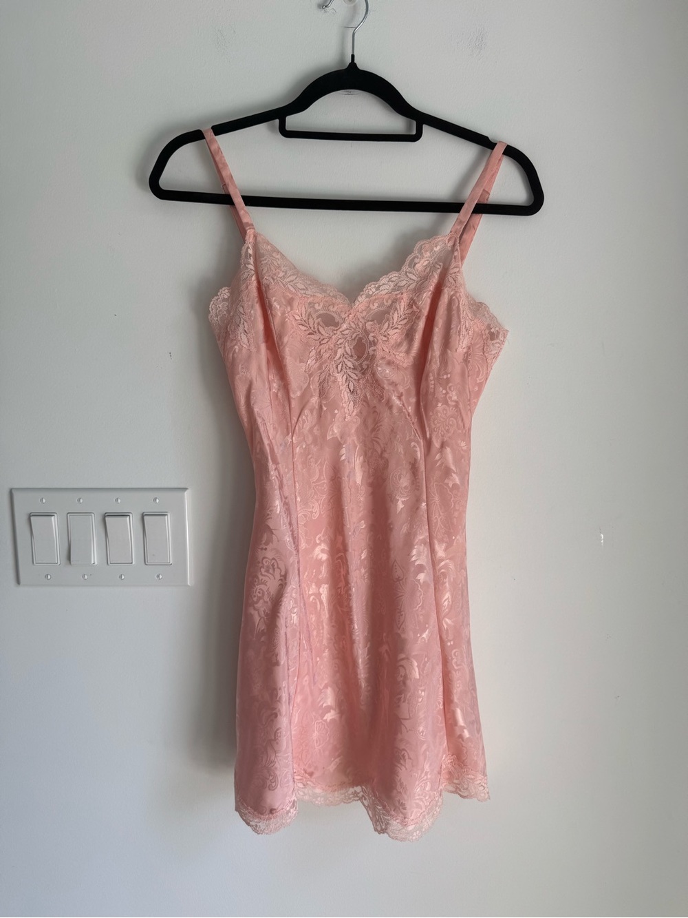 Victoria's Secret Vintage Pink Slip with Lace Women’s S Gold Label
